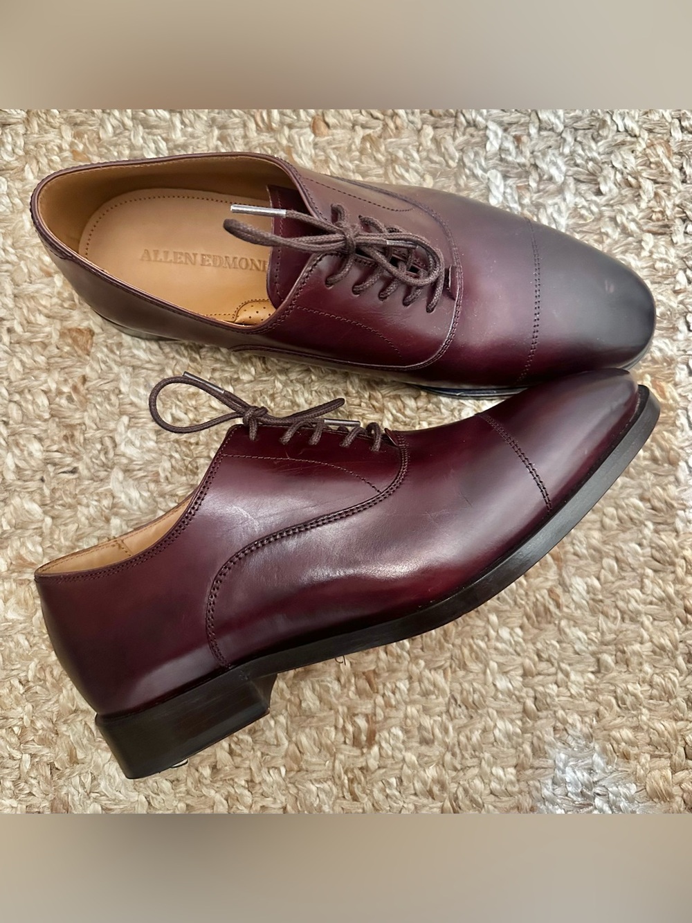 Allen Edmonds Siena Cap Stitch Oxford in Burgundy